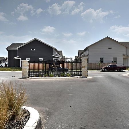 New 3 Bedroom Vacation Home Lackland/Sea World/La Cantera San Antonio Exterior photo