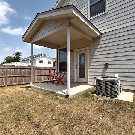 New 3 Bedroom Vacation Home Lackland/Sea World/La Cantera San Antonio Exterior photo