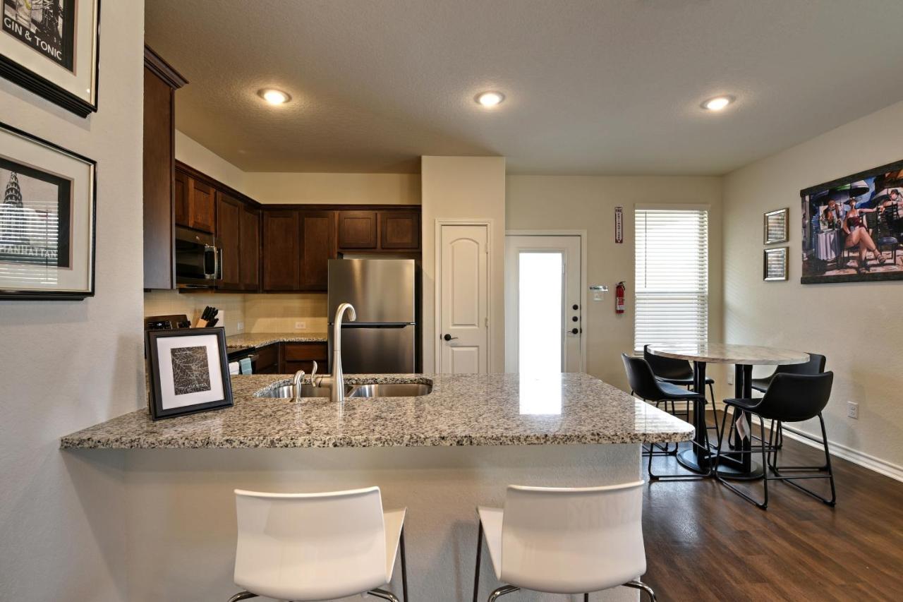 New 3 Bedroom Vacation Home Lackland/Sea World/La Cantera San Antonio Exterior photo