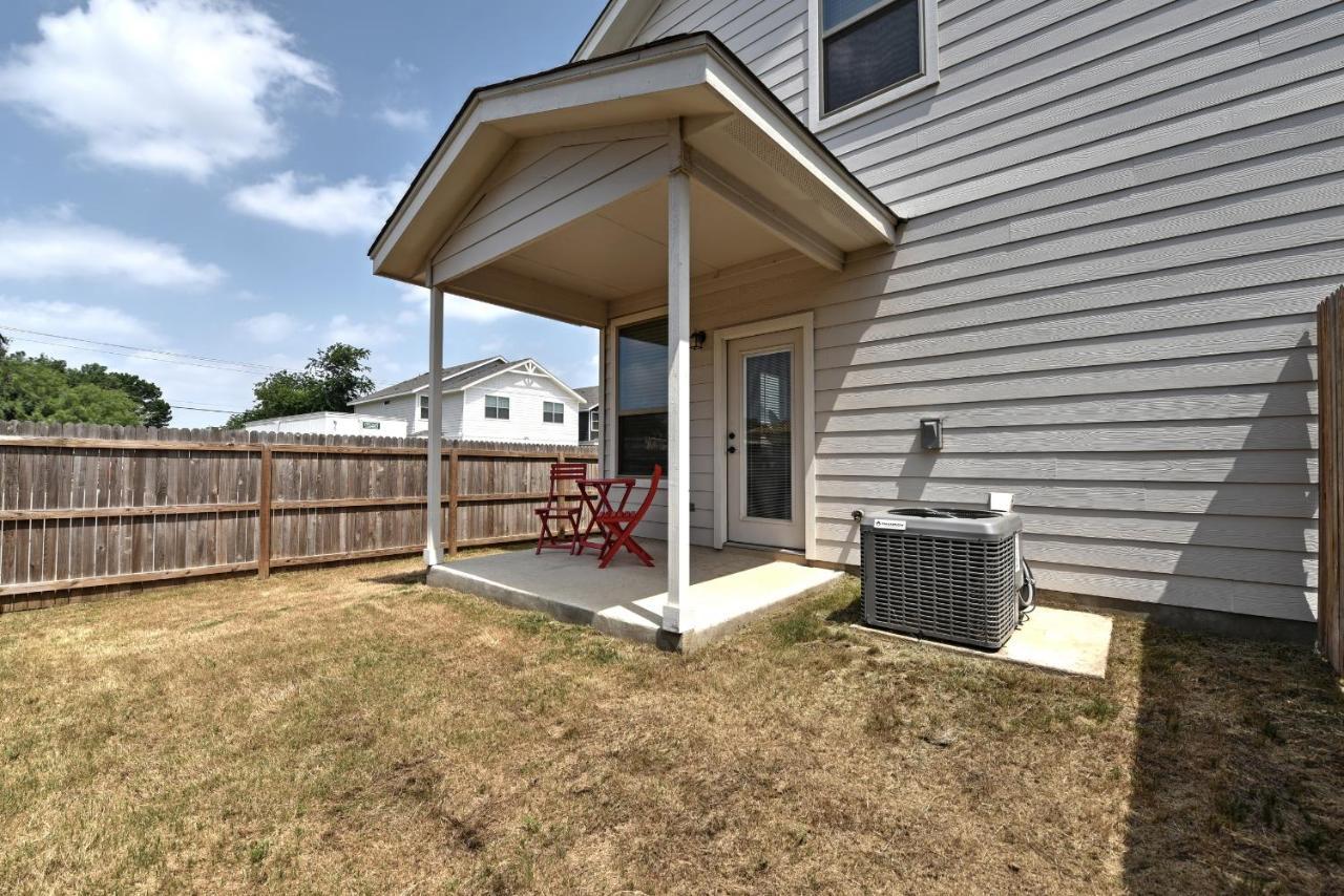New 3 Bedroom Vacation Home Lackland/Sea World/La Cantera San Antonio Exterior photo