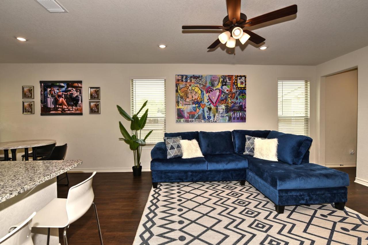 New 3 Bedroom Vacation Home Lackland/Sea World/La Cantera San Antonio Exterior photo