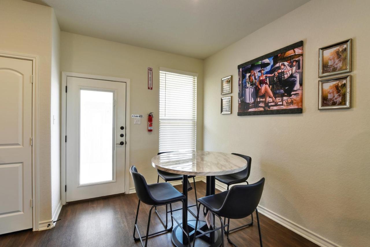 New 3 Bedroom Vacation Home Lackland/Sea World/La Cantera San Antonio Exterior photo
