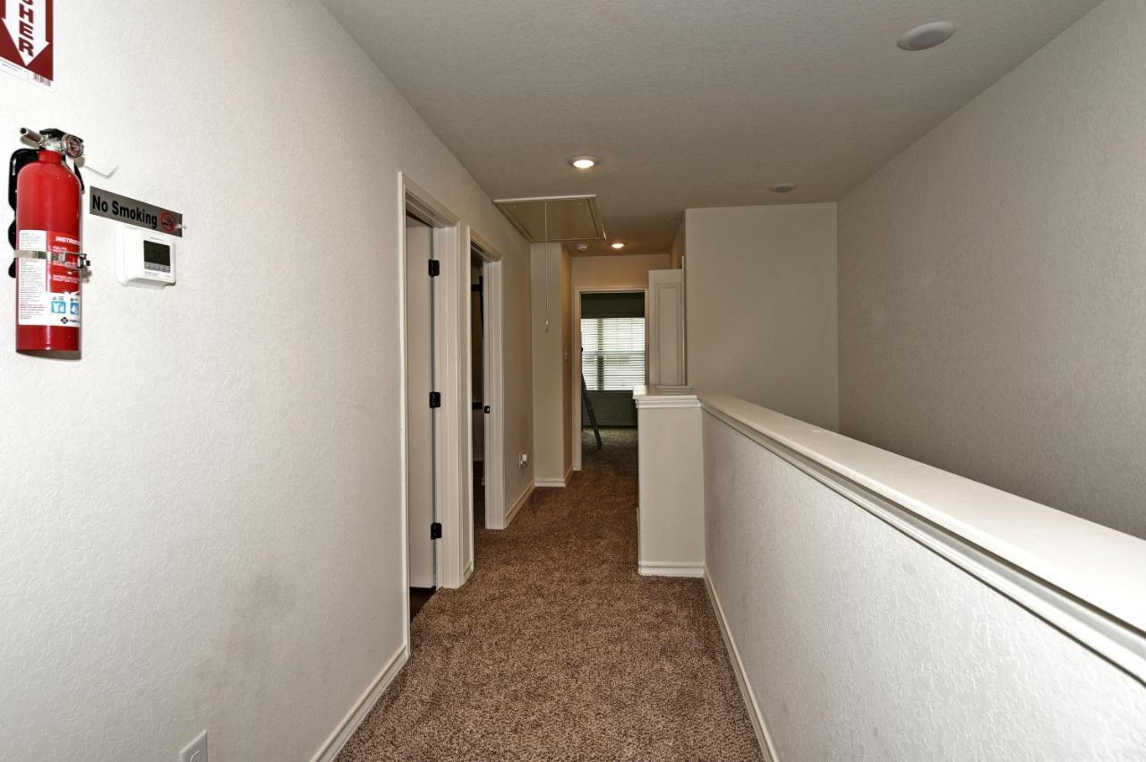 New 3 Bedroom Vacation Home Lackland/Sea World/La Cantera San Antonio Exterior photo
