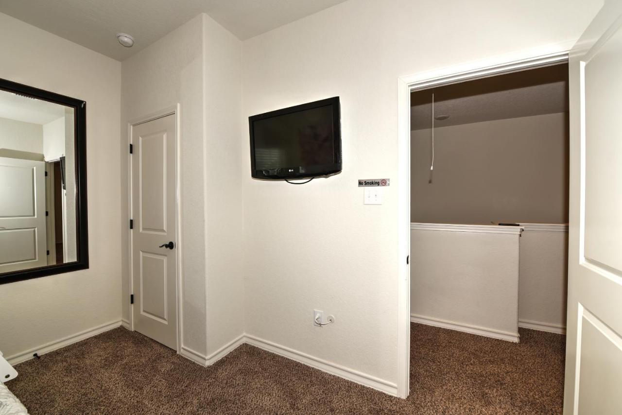 New 3 Bedroom Vacation Home Lackland/Sea World/La Cantera San Antonio Exterior photo